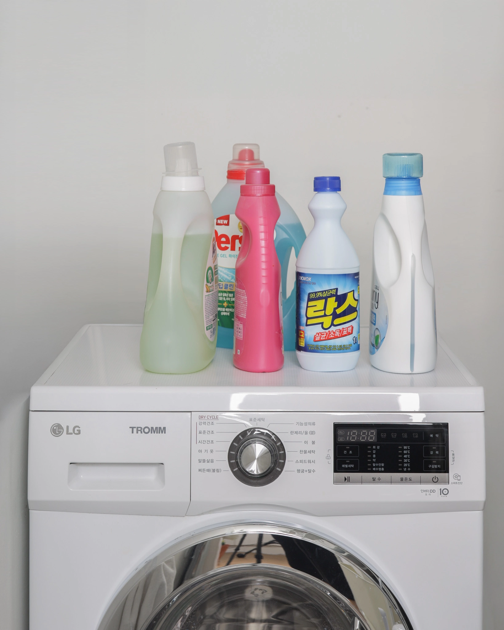 Before_detergent-dispensing-container